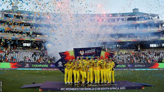Australië viert het winnen van de T20 World Cup