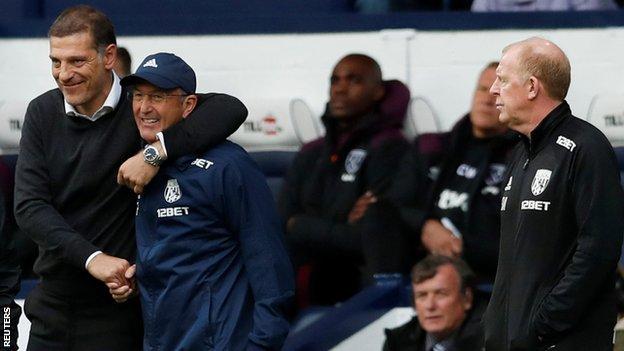 Slaven Bilic shakes hands with Tony Pulis as Gary Megson looks on