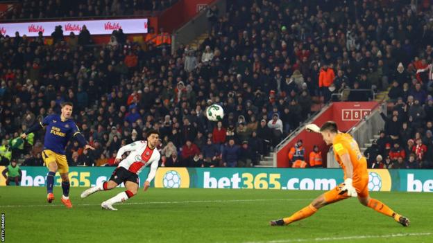 Nick Pope prepares to make a save against Southampton