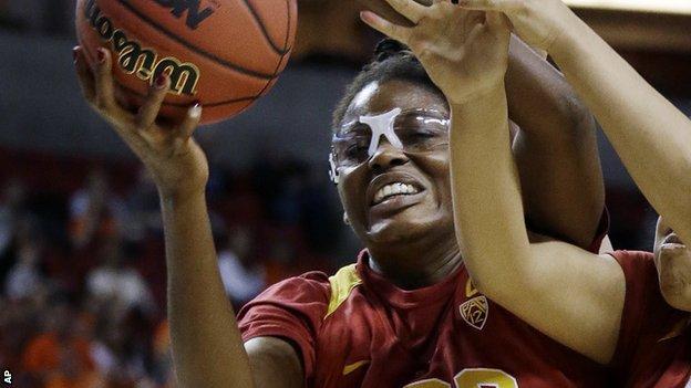 Temi Fagbenle: GB international to play for Minnesota in WNBA - BBC Sport