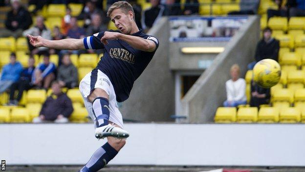 Will Vaulks scores for Falkirk against Livingston