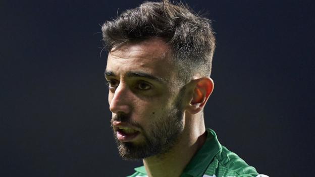 Transfer rumours: Fernandes, Rodrigo, Aubameyang, Berge, Piatek, Mari, Sane thumbnail