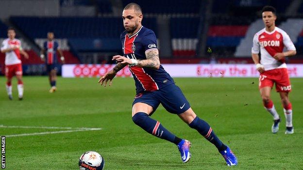 Fulham transfer news: Layvin Kurzawa signs from Paris St-Germain on loan -  BBC Sport