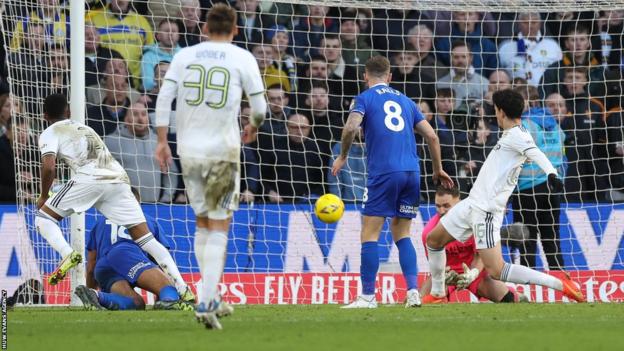 Sonny Parkins (right) scores