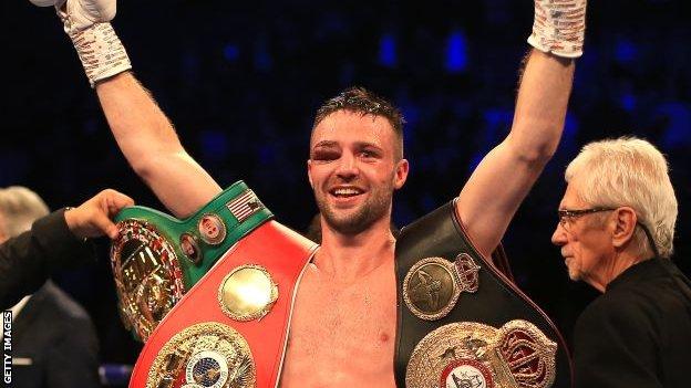 L'actuel champion du monde des poids welters légers WBA et IBF est le seul boxeur des 40 dernières années à faire partie du top 10 de Tommy Gilmour