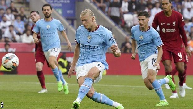 Erling Haaland misses a chance against Liverpool in the 2022 Community Shield