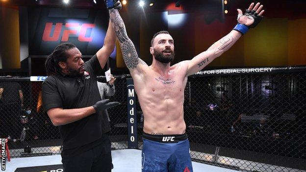 Scottish fighter Paul Craig (right)
