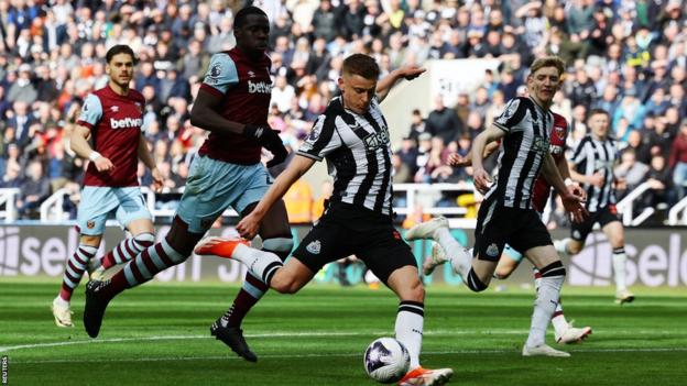 Harvey Barnes scores against West Ham