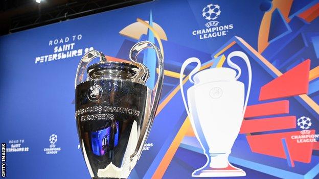 Uefa retira final da Champions League da Rússia após ataque à