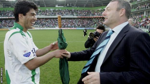 Luis Suarez and Ron Jans