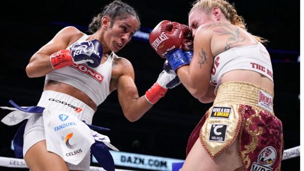 Amanda Serrano dominated her former sparring partner Heather Hardy