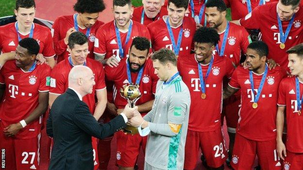 Bayern Munich with trophy