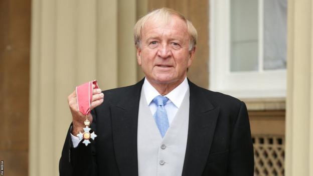 Francis Lee receiving his CBE for his services to football and charity in 2016