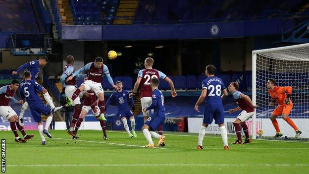 Thiago Silva scores for Chelsea against West Ham