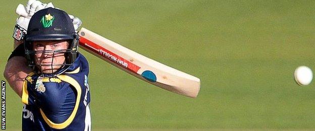 Colin Ingram hits out for Glamorgan against Essex