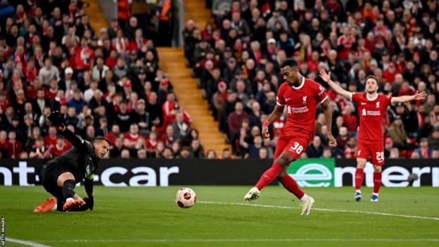 Ryan Gravenberch scores his first Liverpool goal