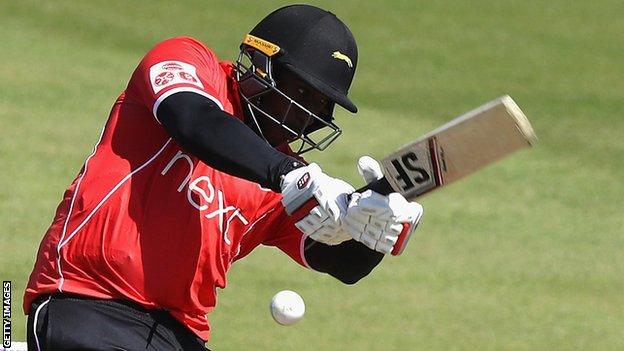 Michael Carberry in action for Leicestershire