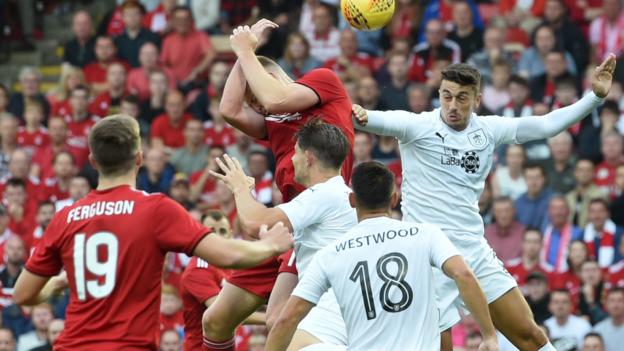 ‘Mismatch off the pitch, but not on it’ – Chris Sutton on Aberdeen v Burnley