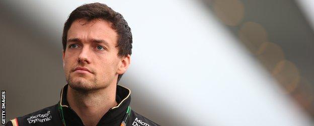 British driver Jolyon Palmer will make his F1 race debut with Renault in 2016