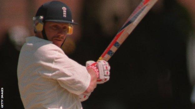 Robin Smith in action for England v West Indies 1995