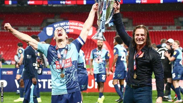 Sky Bet Championship after 20 games: Who can still get promoted?, Football  News