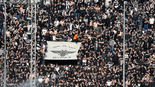 PAOK fans