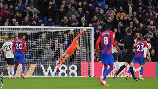 Conor Gallagher scores for Crystal Palace against Everton in the Premier League