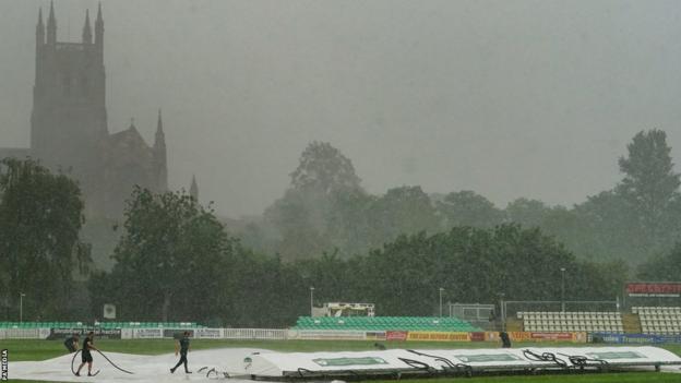 Lightning and dense  rainfall  interrupted the Charlotte Edwards Cup last  astatine  New Road, Worcester