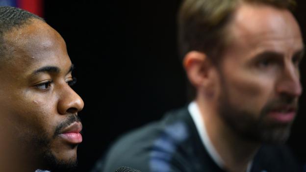 Southgate 'tremendously proud' of campaigning England players thumbnail