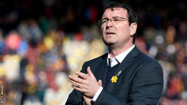 Bradford City boss Gary Bowyer on the sidelines