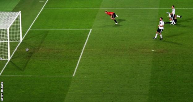 Fernando Torres scores against Germany in the Euro 2008 final