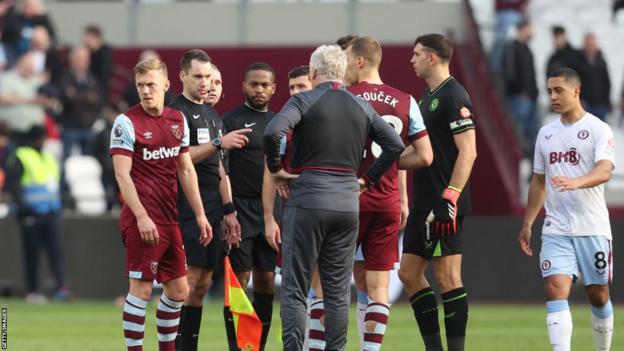 West Ham manager David Moyes speaking to the referee after West Ham draw with Aston Villa