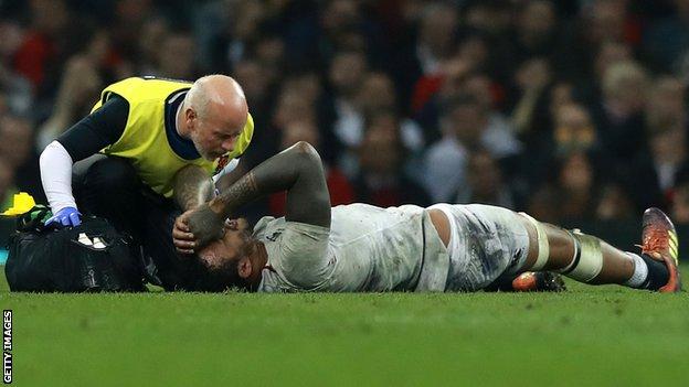 Courtney Lawes injured in Cardiff