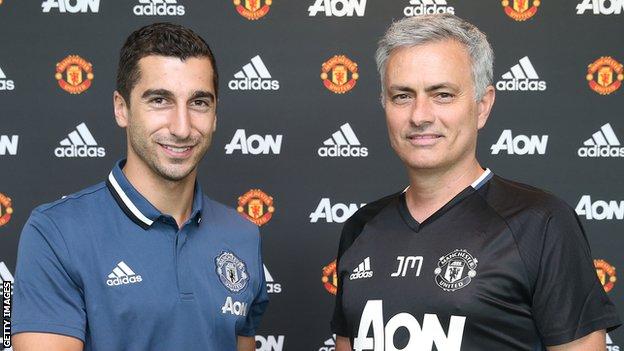 Manchester United's Henrikh Mkhitaryan Brings Armenia With Him' – New York  Times