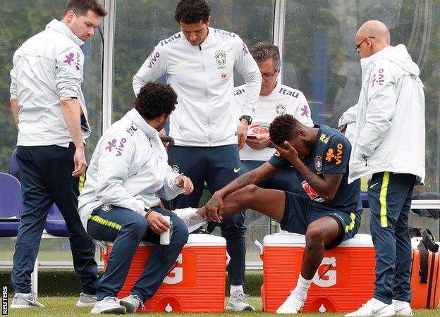 World Cup 2018: Manchester United-bound Fred injures ankle during training  - BBC Sport