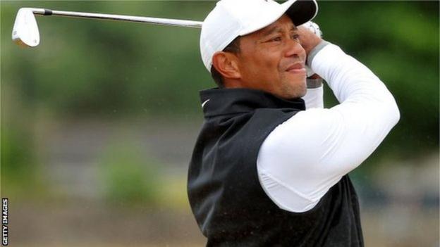 https://ichef.bbci.co.uk/onesport/cps/624/cpsprodpb/839A/production/_127809633_tiger_woods.jpg