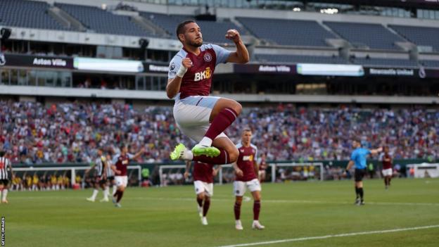 Emiliano Buendia celebrating his goal