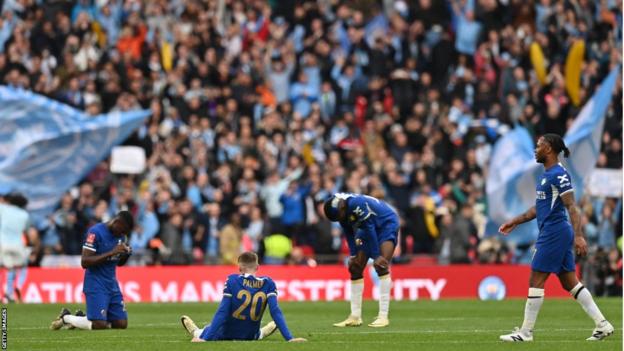 Chelsea players disappointed at the final whistle after going out at the semi-final stage of the FA Cup to Manchester City