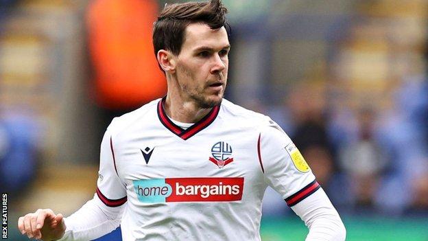 Gethin Jones Mj Williams Kieran Lee And George Thomason Bolton Wanderers Quartet Sign New 