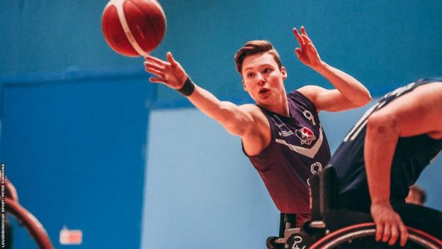 Bo Kramer in training with Loughborough