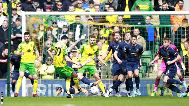 Pierre Lees-Melou scores for Norwich against Burnley in the Premier League