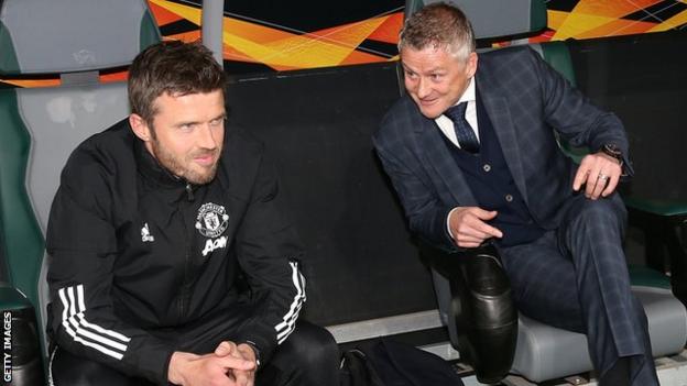 Michael Carrick (left) with Ole Gunnar Solskjaer