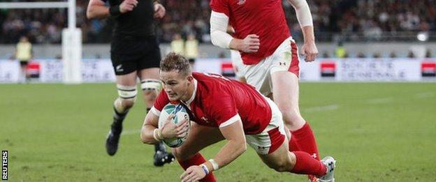 Full-back Hallam Amos' try was Wales' highlight of a lop-sided first half against New Zealand