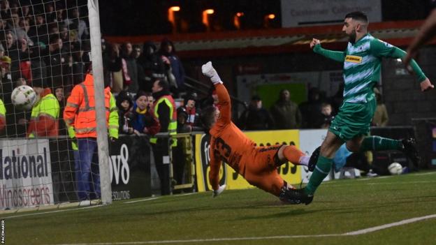 Joe Gormley missed a late sitter to give Cliftonville the three points