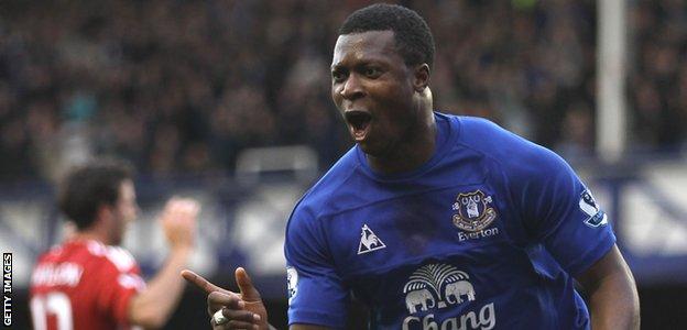 Yakubu célèbre avoir marqué un but pour Everton