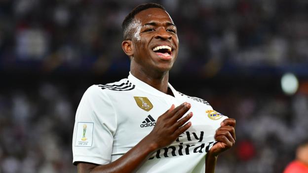 The 23-year old son of father (?) and mother(?) Vinícius Júnior in 2023 photo. Vinícius Júnior earned a 7.5 million dollar salary - leaving the net worth at  million in 2023