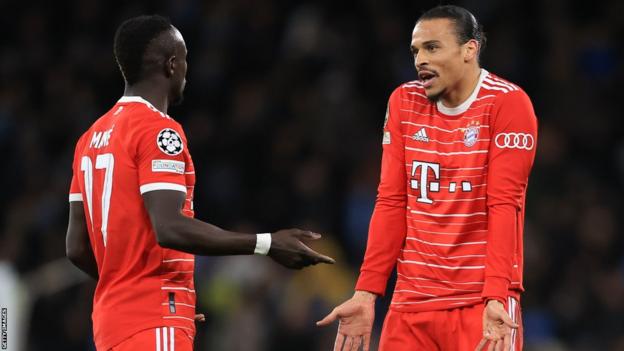 Sadio Mane arguing with Leroy Sane during Bayern's defeat at Manchester City