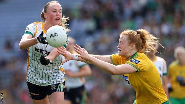 What time and TV Channel is Donegal v Meath on today in the semi-final of  the All Ireland Ladies Football Championship? - Irish Mirror Online