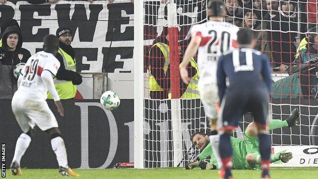 Ulreich's save extended Bayern's winning run to five games