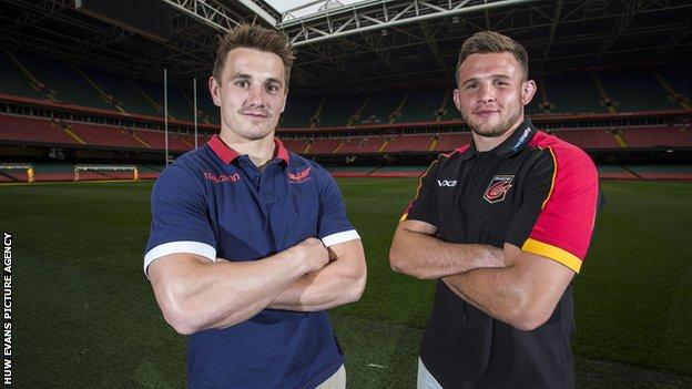 Scarlets centre Jonathan Davies and Dragons hooker Elliot Dee are Wales team-mates but will face each other at Judgement Day at the Principality Stadium